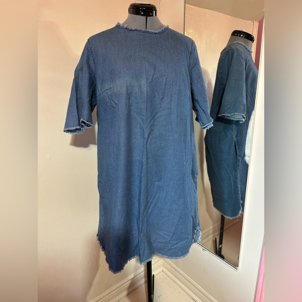 Who What Wear Denim-Look Frayed Shift Dress in Blue